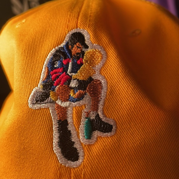KOBE BRYANT 3PEAT LEATHER Jacket hugging 🏆 SNAPBACK BRAND NEW - Picture 3 of 3